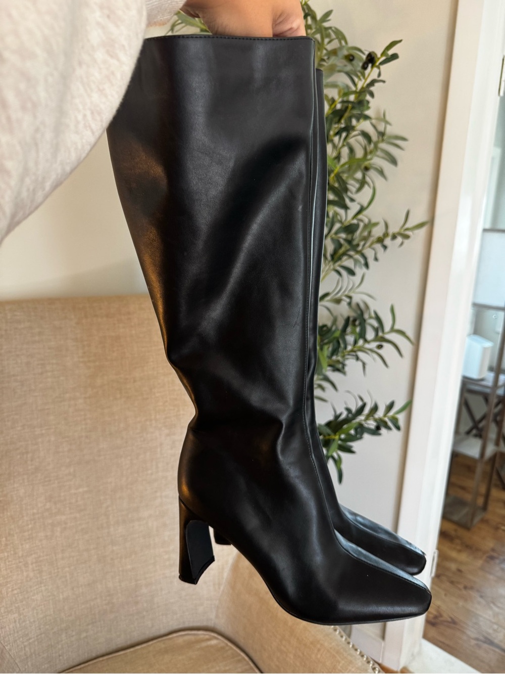 Princess Polly Black Knee-High Leather Boots - Women's Size 8